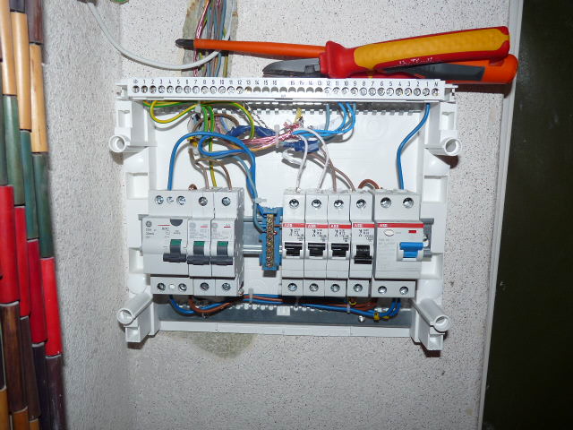 Cfs Electrical  U00bb Blog Archive When Should You Rewire Or